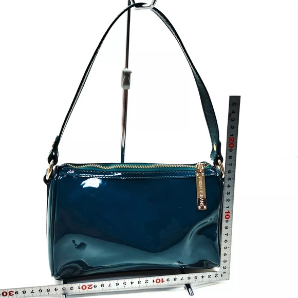 Auth Versace Jeans Emerald Green Patent Leather Mini Shoulder Bag - Picture 2 of 11